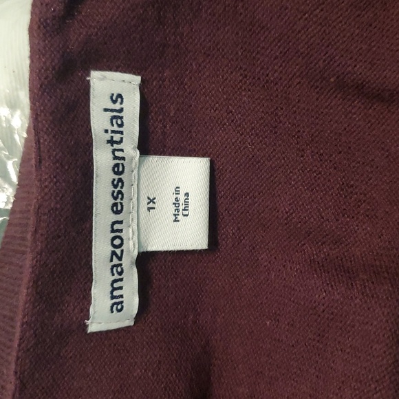 NWT Amazon Essentials Women's V-Neck Burgundy Cotton Plus Sweater 1X - Picture 5 of 6